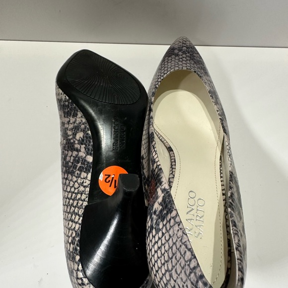 Franco Sarto Gray Black Patent Leather Pointed Toe Kitten Heels Size 9.5 - Picture 5 of 5